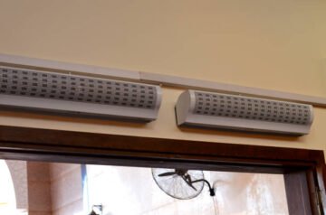 The Role of Air Curtain Suppliers in Dubai’s Commercial and Industrial Sectors