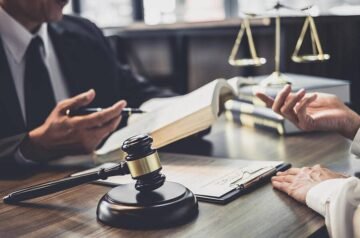How Business Law Services in Sydney Collaborate with Top Criminal Lawyers in Sydney