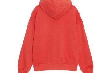 The Pull Stussy Rose Explained: Origins, Styling Tips, and Why It’s a Streetwear Favorite